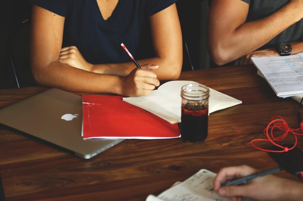 Mise en conformité des commissions départementales d’aménagement commercial