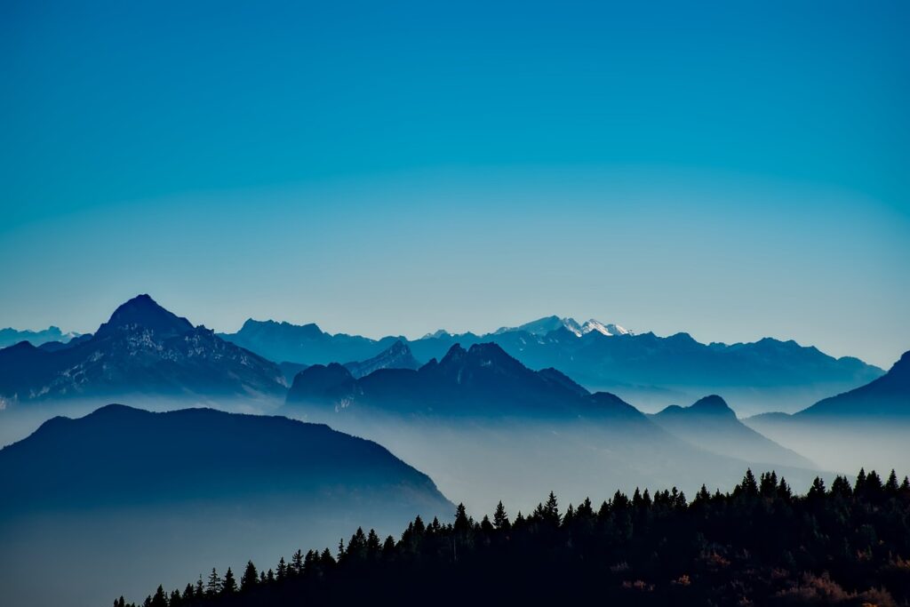 Avocat en droit de l'urbanisme: montagnes 